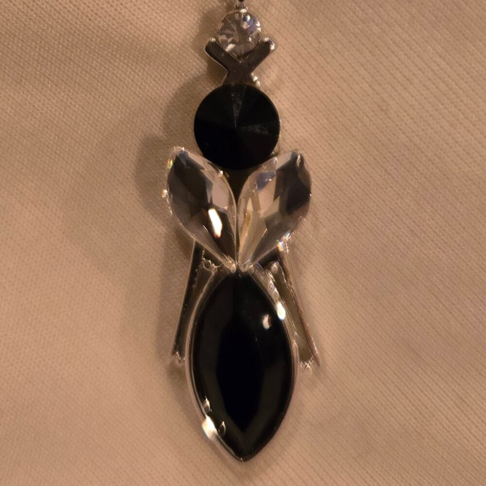 Silver tone pendant with Swarovski crystals